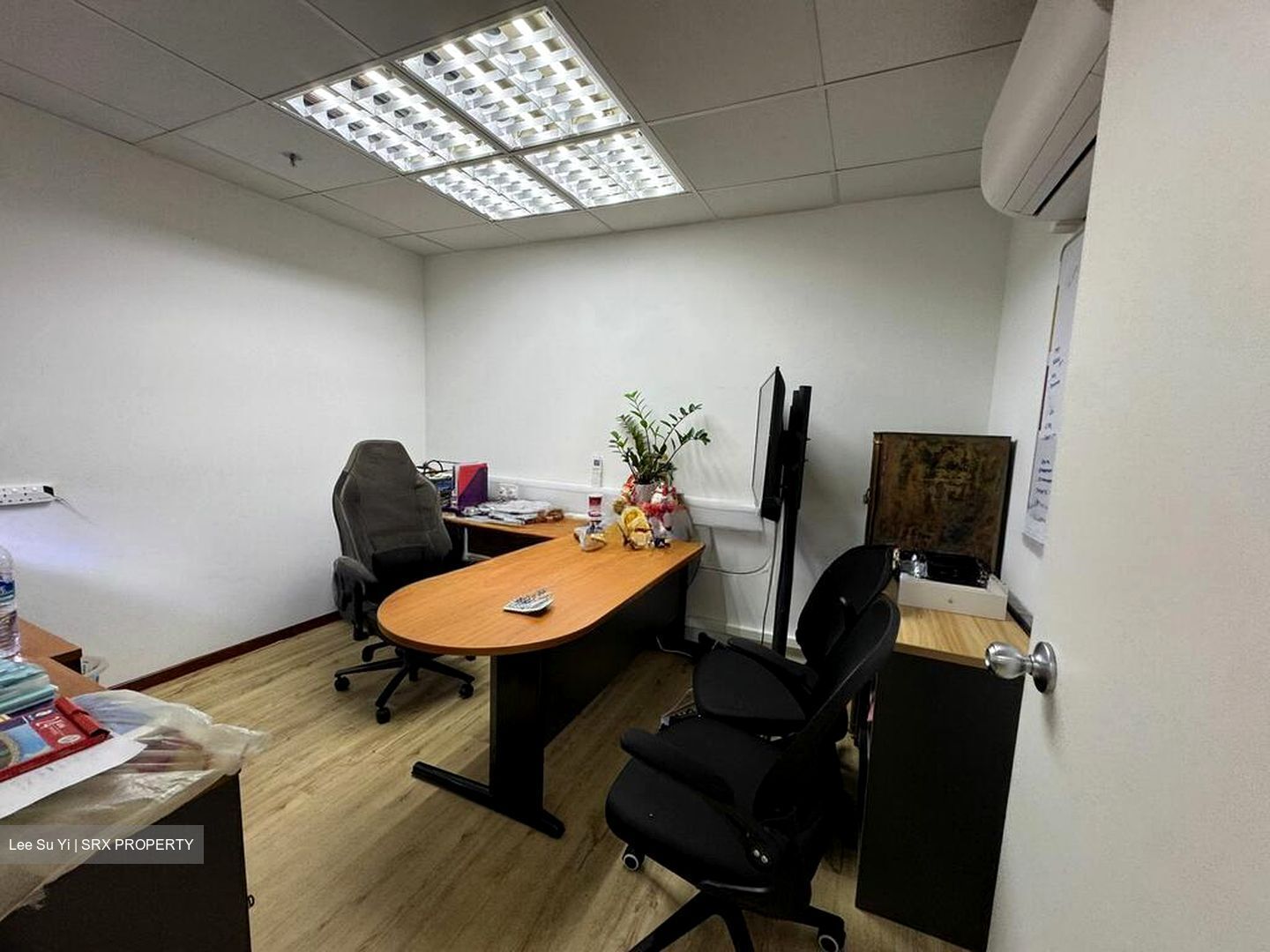 Ubi Techpark (D14), Factory #526298921
